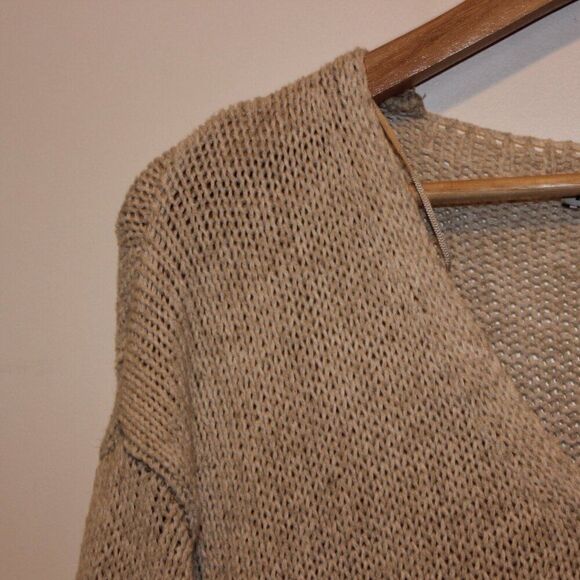 Zara Tan V-Neck Drop Shoulder Ribbed Knit Pullover Sweater Women's Size Small - Picture 4 of 11